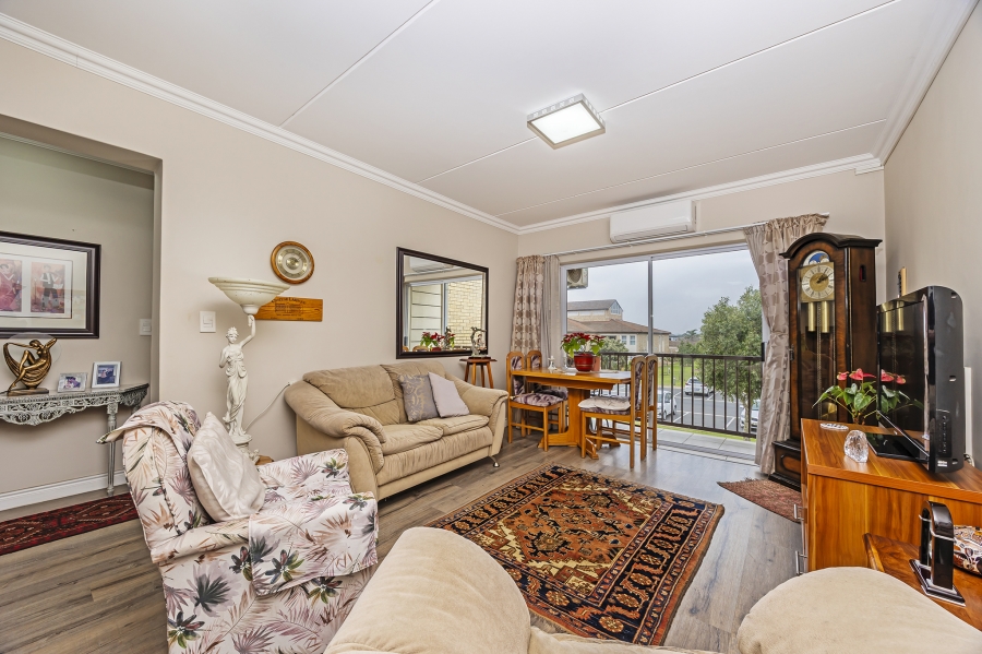 2 Bedroom Property for Sale in Sonkring Western Cape